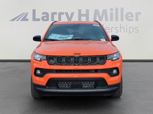 New 2026 Jeep Compass Latitude AWD/4WD image 8