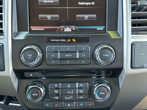 Used 2015 Ford F150 Lariat w/ Equipment Group 501A Mid image 17