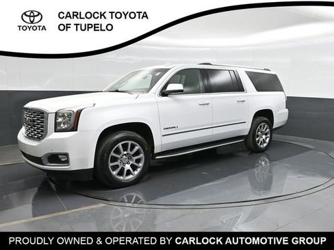 Used 2020 GMC Yukon XL Denali image 1