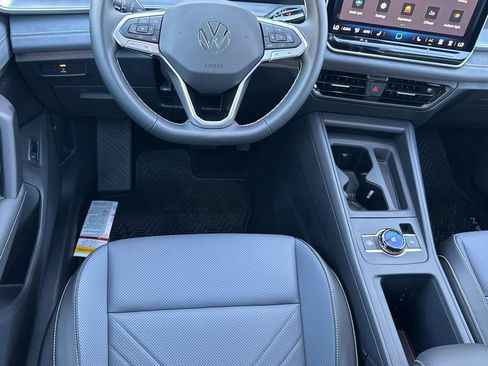 New 2026 Volkswagen Tiguan SE AWD/4WD image 20