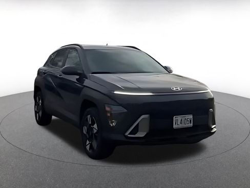 Used 2025 Hyundai Kona SEL image 15