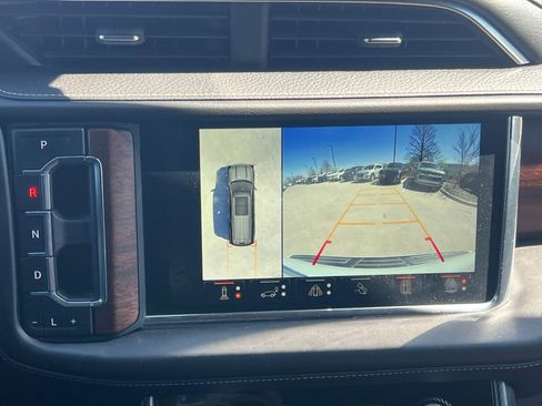 Used 2023 GMC Yukon Denali Ultimate image 36