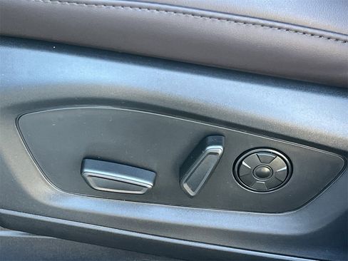 New 2026 Ford Explorer Platinum image 21