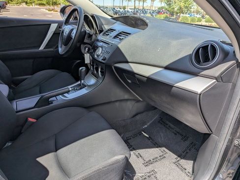Used 2011 MAZDA MAZDA3 s Sport FWD image 27