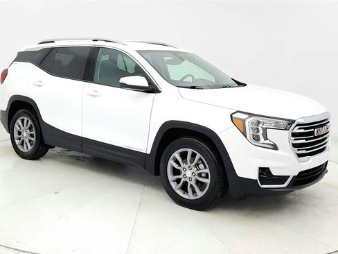 Used 2024 GMC Terrain SLT AWD/4WD image 7