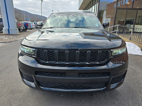 Used 2021 Jeep Grand Cherokee L Laredo image 2