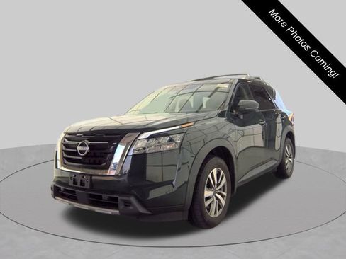 Used 2024 Nissan Pathfinder SL AWD/4WD image 8