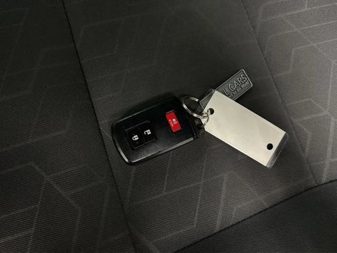 Used 2016 Toyota Tacoma TRD Off-Road w/ Towing Package RWD image 23