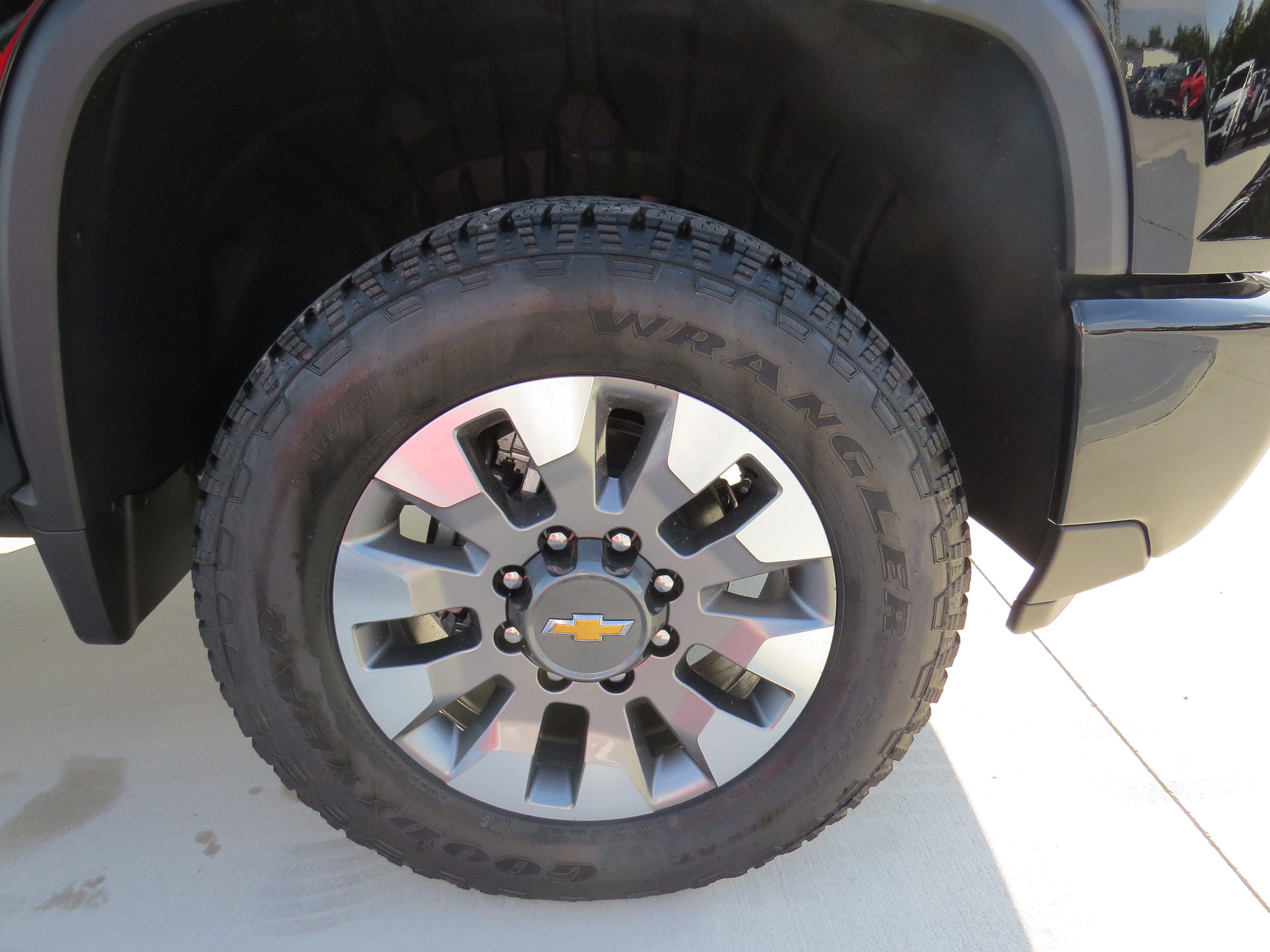 New 2026 Chevrolet Silverado 2500 Custom w/ Custom Value Package AWD/4WD image 10