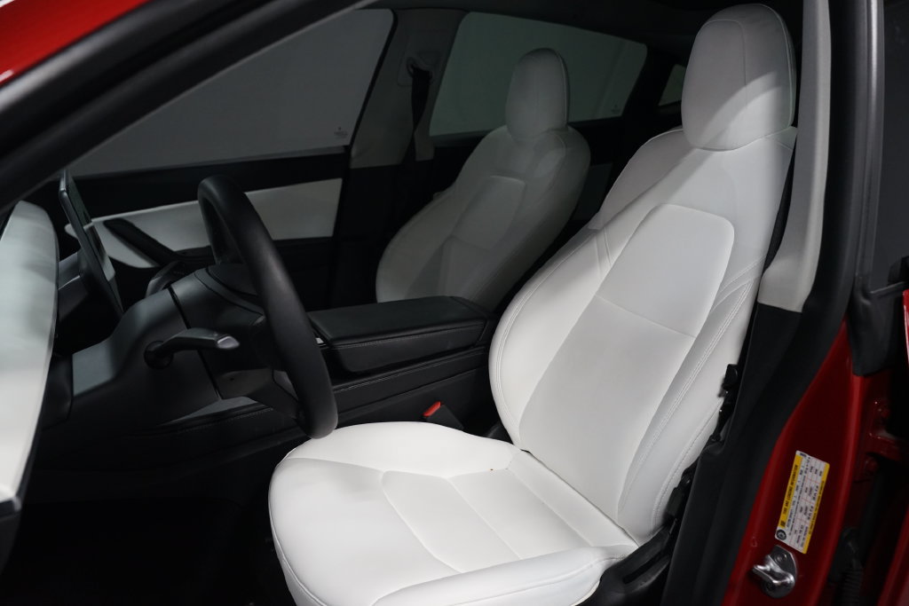 Used 2022 Tesla Model Y Performance AWD/4WD image 6
