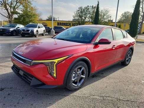 New 2025 Kia K4 LXS image 7