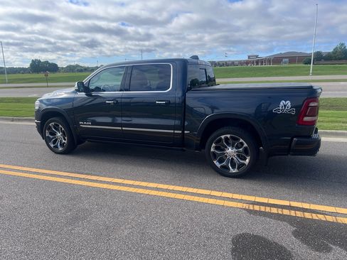 Used 2019 RAM 1500 Limited AWD/4WD image 8