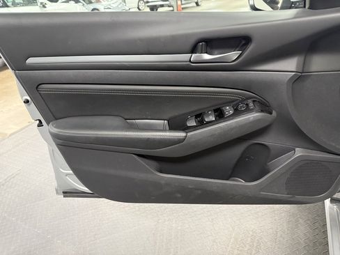 Used 2022 Nissan Altima 2.5 SL image 8