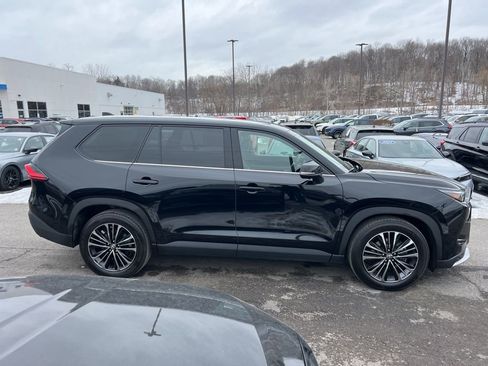 Used 2024 Toyota Grand Highlander MAX Platinum image 6