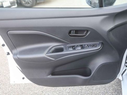 Used 2025 Nissan Versa S w/ Trunk Package image 19