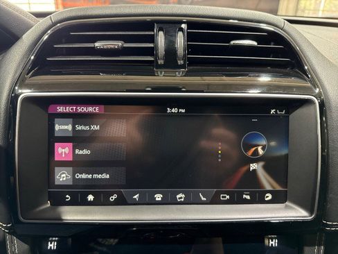 Used 2019 Jaguar F-PACE S image 26