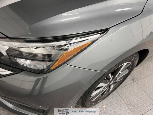 Used 2025 Nissan Versa SV FWD image 10