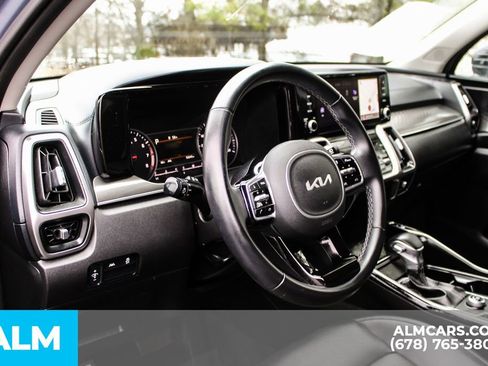 Used 2022 Kia Sorento S image 31