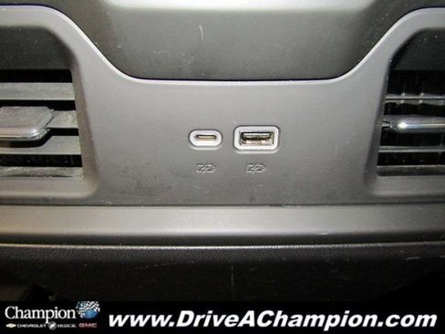 Used 2022 Chevrolet Silverado 1500 LT Trail Boss w/ LT Trail Boss Premium Package image 26