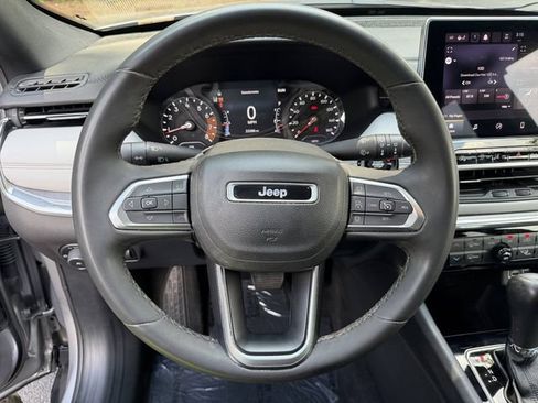 Used 2023 Jeep Compass Limited w/ Elite Group AWD/4WD image 14