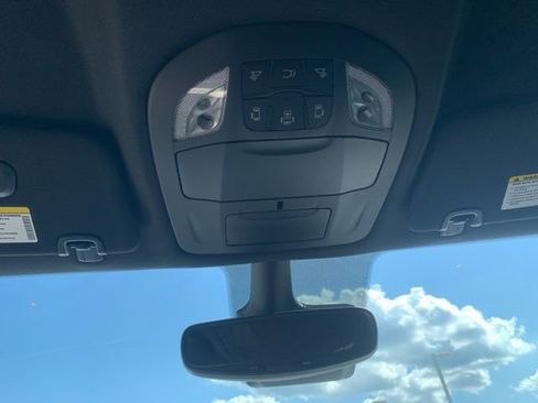 New 2026 Chrysler Pacifica Select image 19