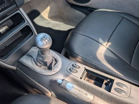 Used 1999 Porsche Boxster RWD image 19