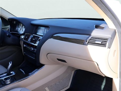 Used 2015 BMW X3 xDrive28i image 11