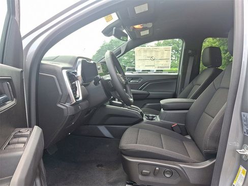 New 2025 GMC Canyon Elevation w/ Convenience Package image 13