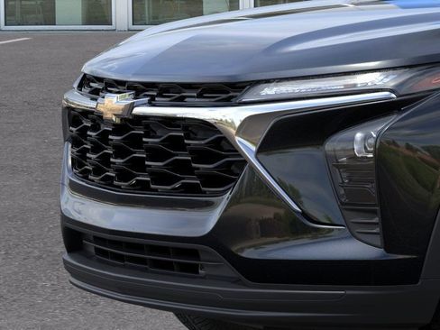 New 2026 Chevrolet Trax LS w/ LS Convenience Package FWD image 13