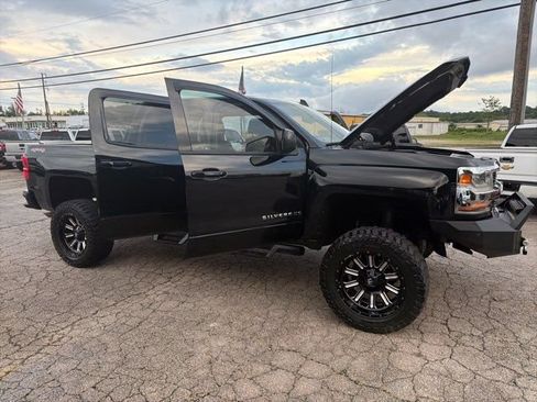 Used 2017 Chevrolet Silverado 1500 LT w/ Trailering Package AWD/4WD image 38