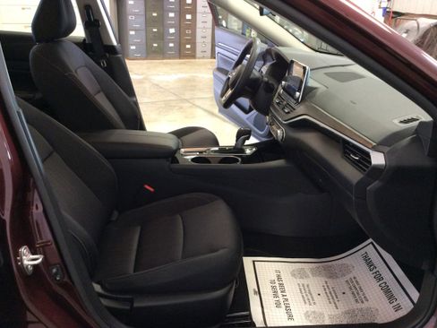 Used 2024 Nissan Altima 2.5 SV image 27