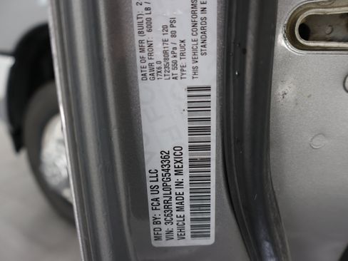 Used 2023 RAM 3500 Laramie AWD/4WD image 66