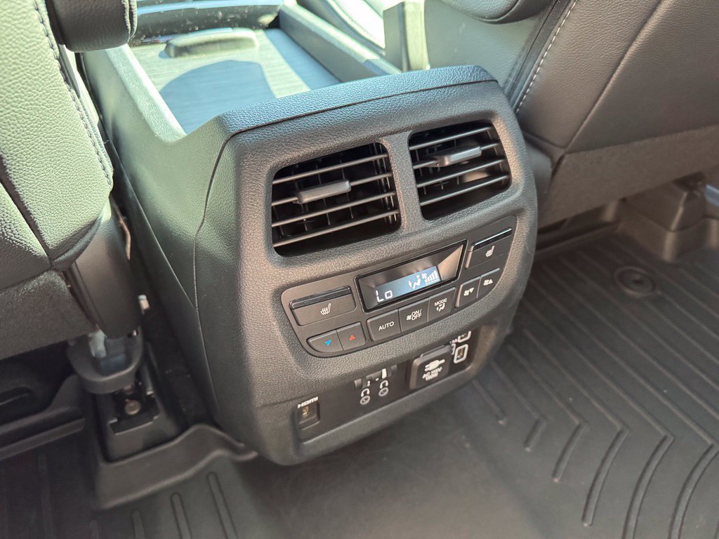 Used 2022 Honda Pilot Touring image 22