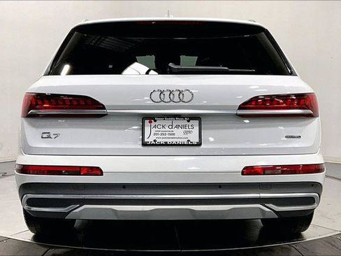 Certified 2023 Audi Q7 3.0T Premium w/ Convenience Package AWD/4WD image 2