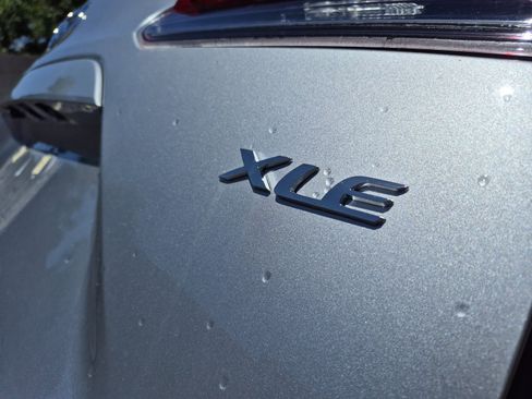 Certified 2025 Toyota Corolla Cross XLE w/ Convenience Package FWD image 21
