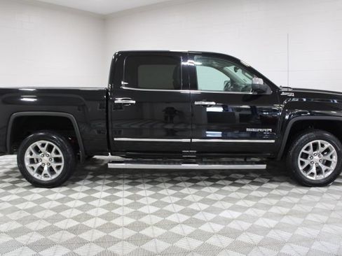 Used 2018 GMC Sierra 1500 SLT AWD/4WD image 13
