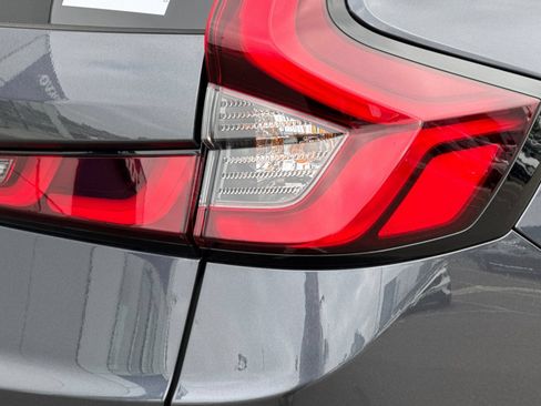 Used 2025 Honda CR-V EX-L image 32
