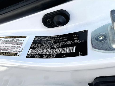 Used 2020 Lexus GX 460 Luxury w/ Accessory Package AWD/4WD image 35