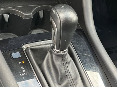 Used 2021 MAZDA MAZDA3 Hatchback w/Premium Plus Pkg image 20