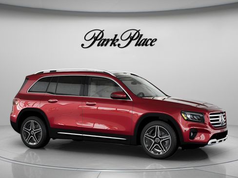 Used 2026 Mercedes-Benz GLB 250 image 30