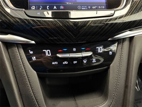 Used 2021 Cadillac XT6 Premium Luxury image 20