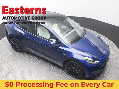 Used 2021 Tesla Model Y Long Range AWD/4WD image 3
