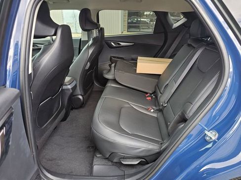 New 2025 Kia EV6 Wind image 14