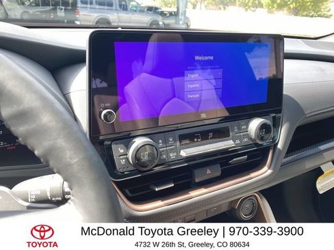 Used 2025 Toyota Grand Highlander AWD Hybrid image 19