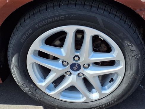 Used 2016 Ford Fusion SE FWD image 8