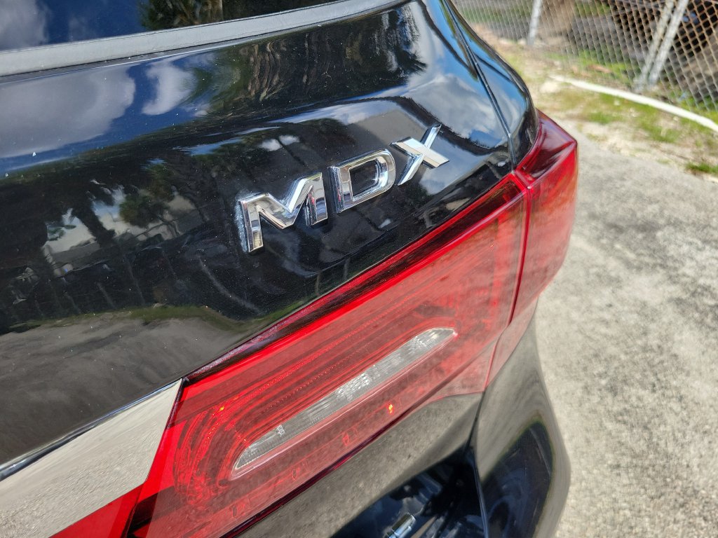 Used 2020 Acura MDX w/ Technology Package AWD/4WD image 13