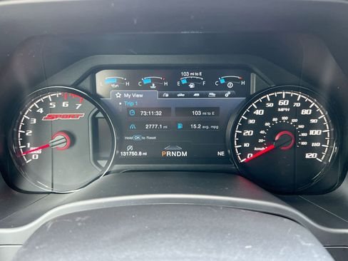Used 2019 Ford F150 Lariat w/ Equipment Group 502A Luxury AWD/4WD image 32