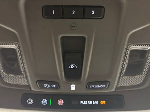 Used 2024 Chevrolet Silverado 1500 LT w/ Z71 Off-Road Package image 32