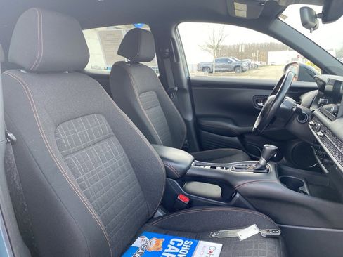 Used 2023 Honda HR-V Sport image 11
