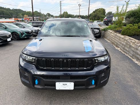 Used 2023 Jeep Grand Cherokee Trailhawk w/ Advanced Protech Group II AWD/4WD image 2